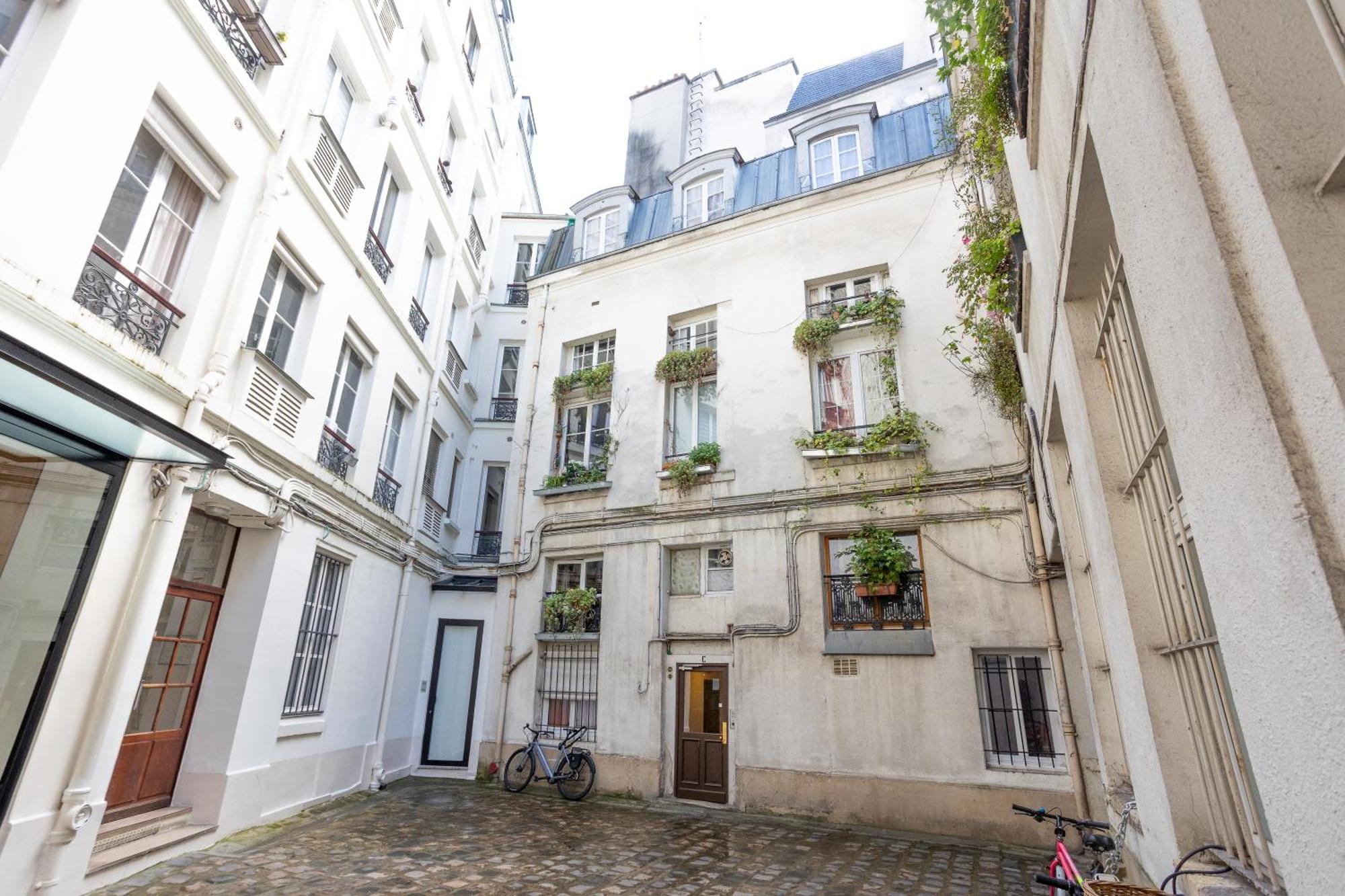 Studio Cosy Romantique En Plein Coeur De Paris Apartamento Exterior foto